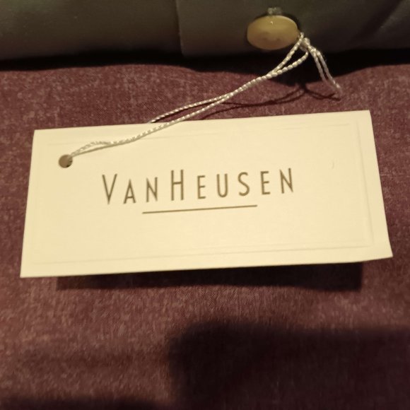 Men's Shirt - Picture 7 of 7